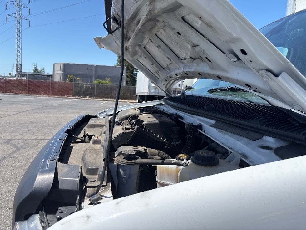 Light Duty Box Truck-Light and Medium Duty Trucks-Ford-2022-E350-West Sacramento-CA-130,407\n\t\tmiles-$ 26,250 - Image 24