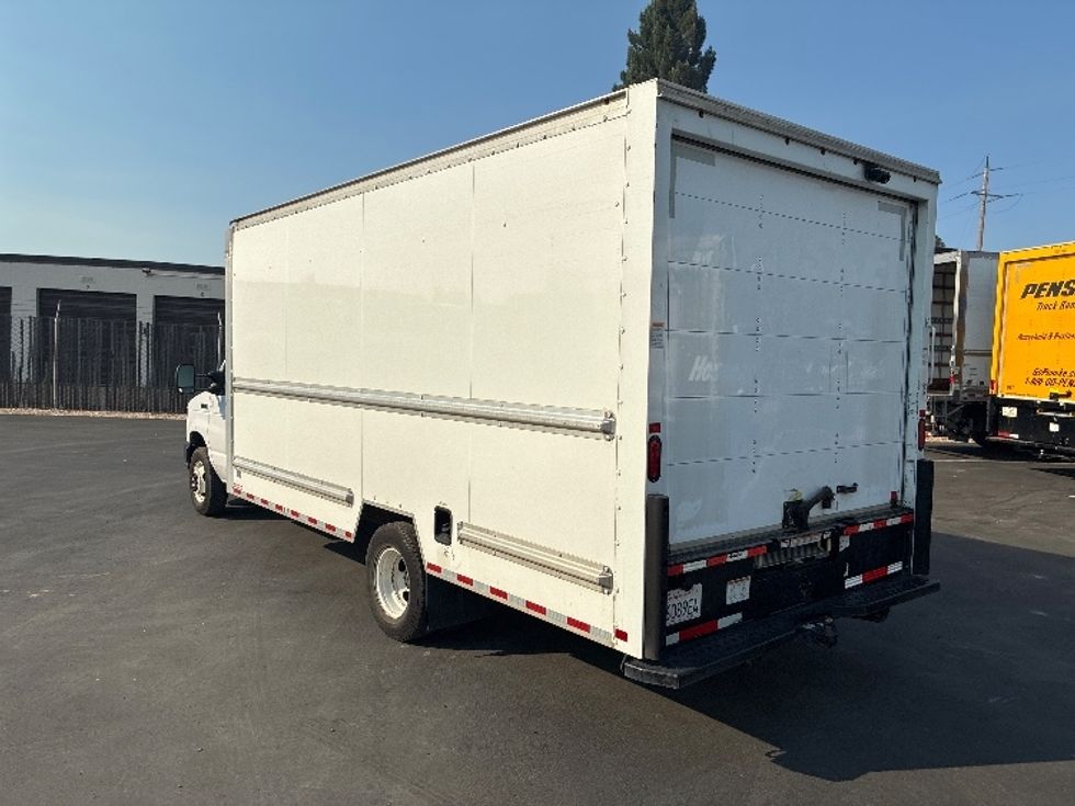 Light Duty Box Truck-Light and Medium Duty Trucks-Ford-2022-E350-West Sacramento-CA-170,663\n\t\tmiles-$ 18,500 - Image 6