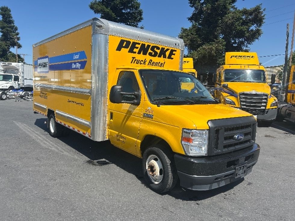 Light Duty Box Truck-Light and Medium Duty Trucks-Ford-2022-E350-West Sacramento-CA-71,066\n\t\tmiles-$ 32,000 - Image 1