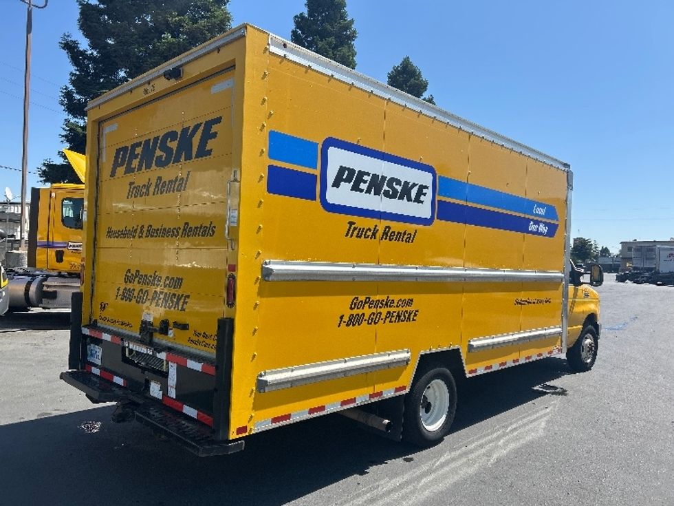 Light Duty Box Truck-Light and Medium Duty Trucks-Ford-2022-E350-West Sacramento-CA-71,066\n\t\tmiles-$ 32,000 - Image 12