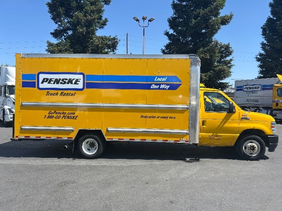 Light Duty Box Truck-Light and Medium Duty Trucks-Ford-2022-E350-West Sacramento-CA-71,066\n\t\tmiles-$ 32,000 - Image 14