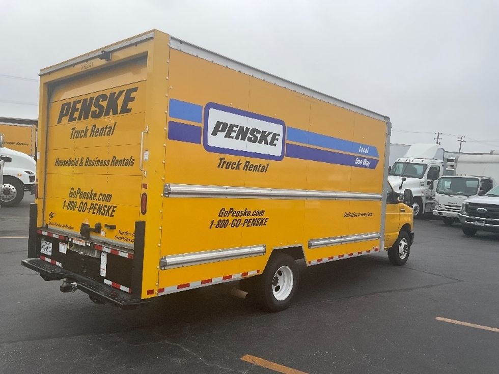 Light Duty Box Truck-Light and Medium Duty Trucks-Ford-2022-E350-West Sacramento-CA-81,736\n\t\tmiles-$ 29,750 - Image 13