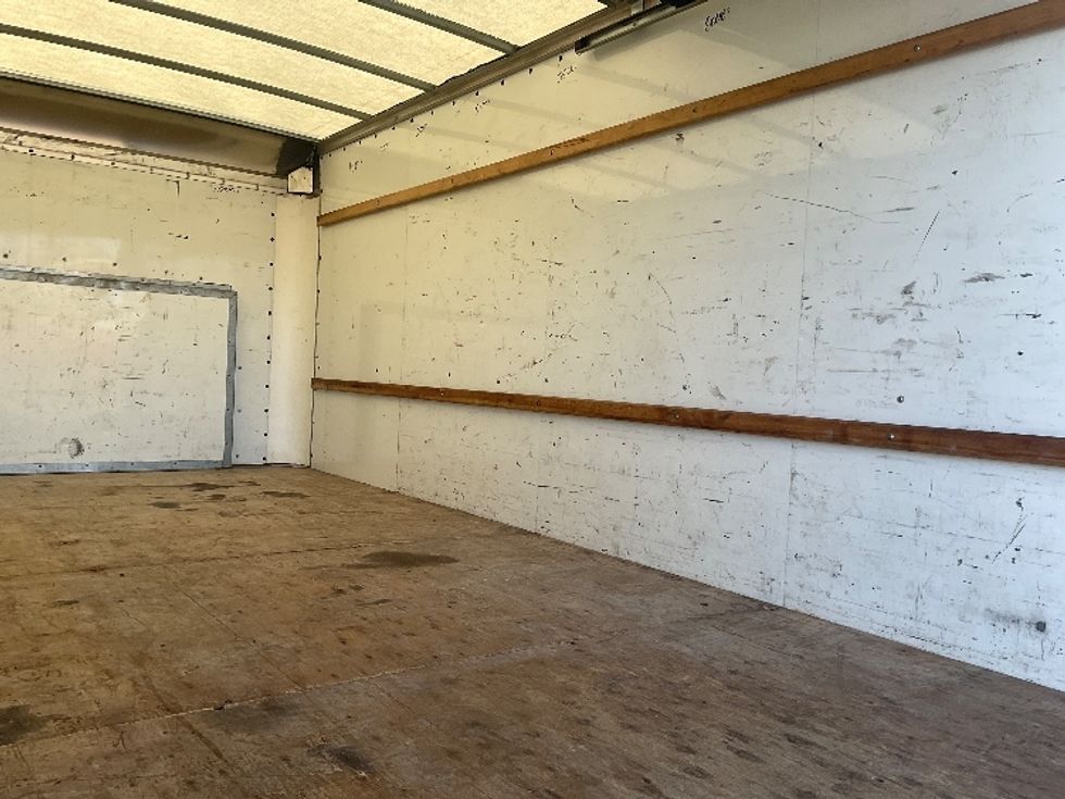Light Duty Box Truck-Light and Medium Duty Trucks-Ford-2022-E350-West Sacramento-CA-87,562\n\t\tmiles-$ 30,750 - Image 11