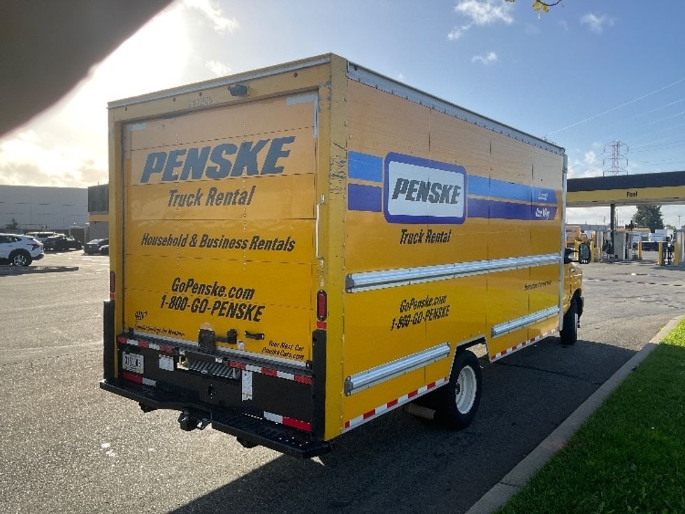 Light Duty Box Truck-Light and Medium Duty Trucks-Ford-2022-E350-West Sacramento-CA-87,562\n\t\tmiles-$ 30,750 - Image 12