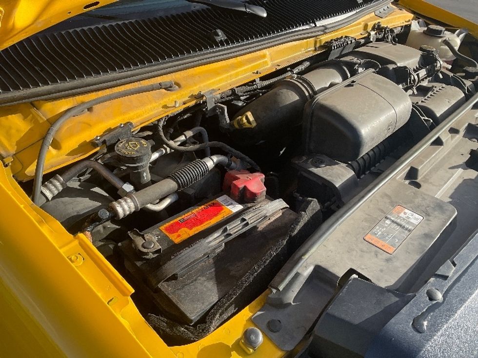 Light Duty Box Truck-Light and Medium Duty Trucks-Ford-2022-E350-West Sacramento-CA-87,562\n\t\tmiles-$ 30,750 - Image 22