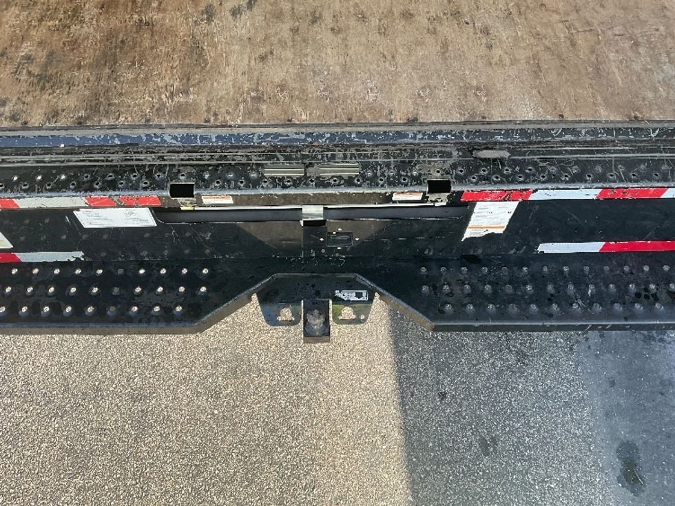 Light Duty Box Truck-Light and Medium Duty Trucks-Ford-2022-E350-West Sacramento-CA-87,562\n\t\tmiles-$ 30,750 - Image 9