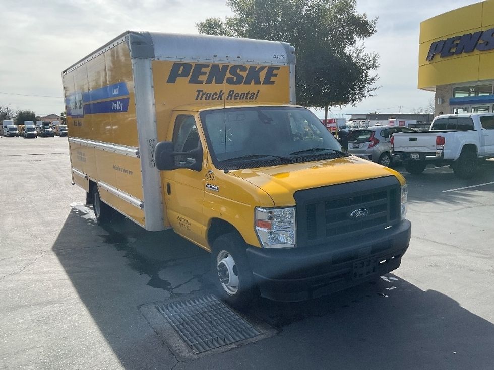 Light Duty Box Truck-Light and Medium Duty Trucks-Ford-2022-E350-West Sacramento-CA-99,511\n\t\tmiles-$ 29,250 - Image 1