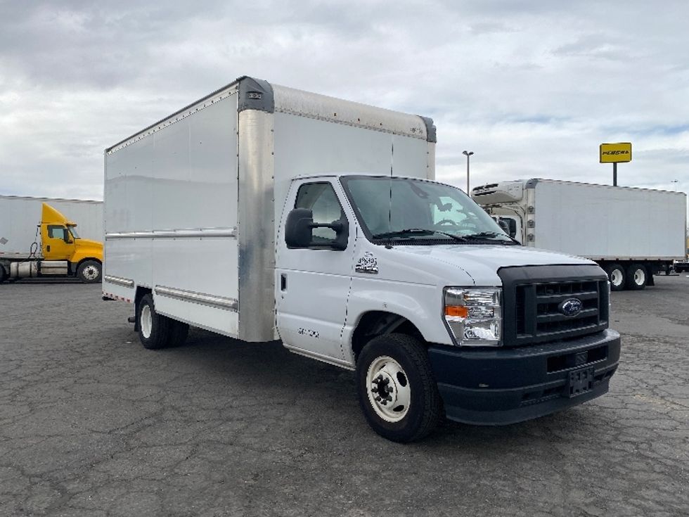 Light Duty Box Truck-Light and Medium Duty Trucks-Ford-2022-E350-West Valley City-UT-39,861\n\t\tmiles-$ 44,500 - Image 1