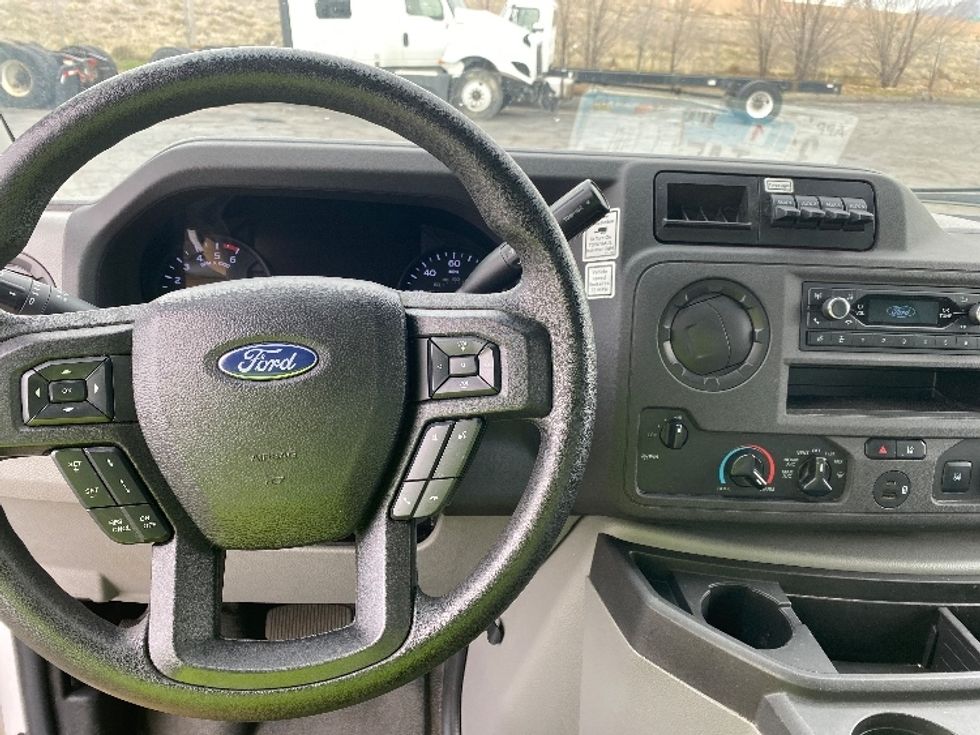 Light Duty Box Truck-Light and Medium Duty Trucks-Ford-2022-E350-West Valley City-UT-39,861\n\t\tmiles-$ 44,500 - Image 18