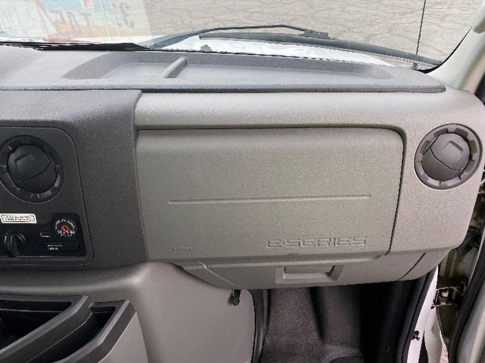 Light Duty Box Truck-Light and Medium Duty Trucks-Ford-2022-E350-West Valley City-UT-39,861\n\t\tmiles-$ 44,500 - Image 21