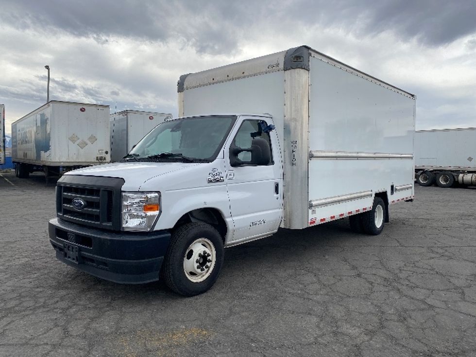 Light Duty Box Truck-Light and Medium Duty Trucks-Ford-2022-E350-West Valley City-UT-39,861\n\t\tmiles-$ 44,500 - Image 3