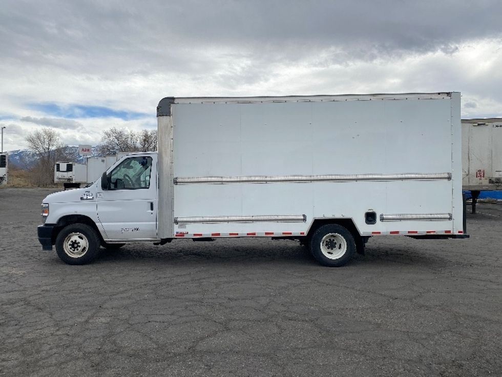 Light Duty Box Truck-Light and Medium Duty Trucks-Ford-2022-E350-West Valley City-UT-39,861\n\t\tmiles-$ 44,500 - Image 4