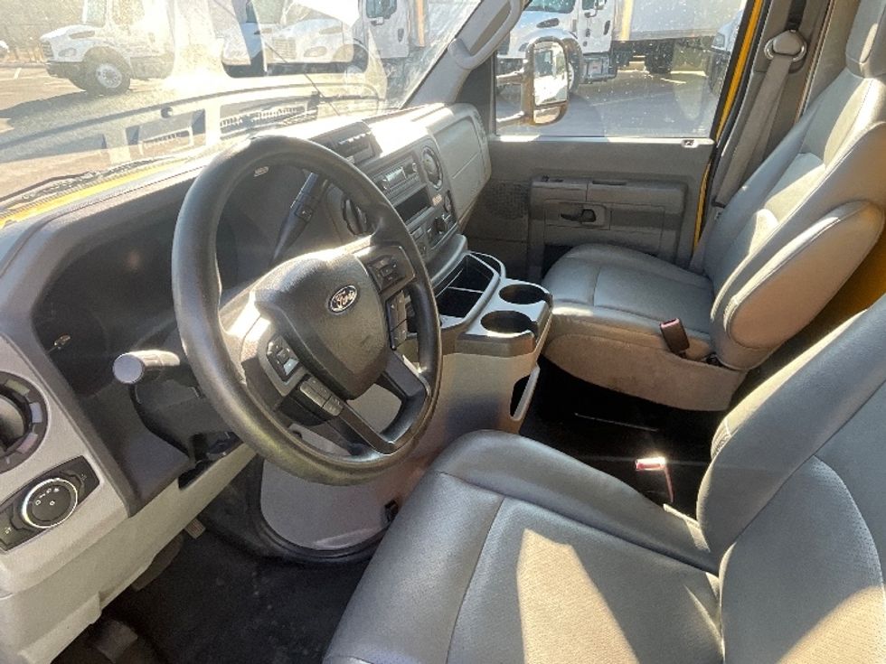 Light Duty Box Truck-Light and Medium Duty Trucks-Ford-2022-E350-West Valley City-UT-90,262\n\t\tmiles-$ 30,500 - Image 18