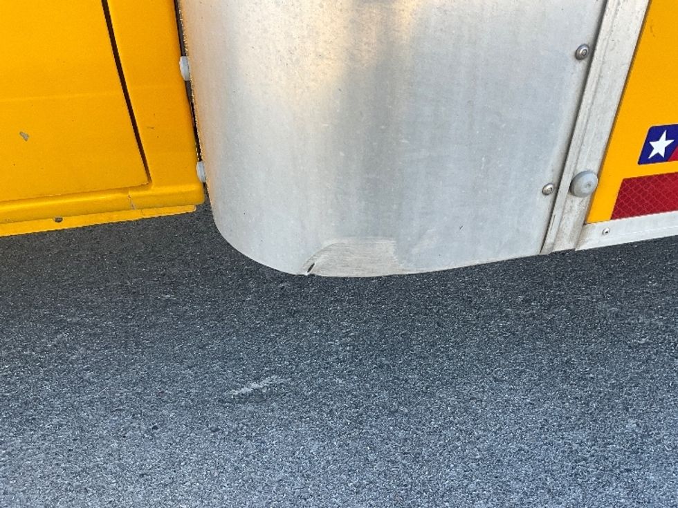 Light Duty Box Truck-Light and Medium Duty Trucks-Ford-2022-E350-West Valley City-UT-90,262\n\t\tmiles-$ 30,500 - Image 25