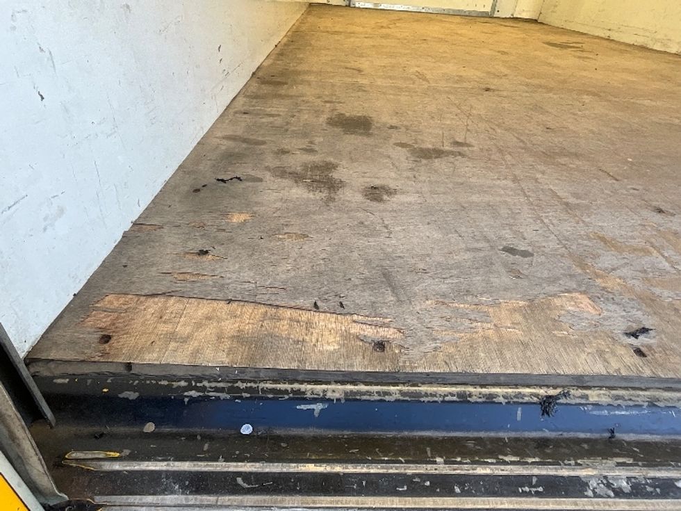 Light Duty Box Truck-Light and Medium Duty Trucks-Ford-2022-E350-West Valley City-UT-90,262\n\t\tmiles-$ 30,500 - Image 29