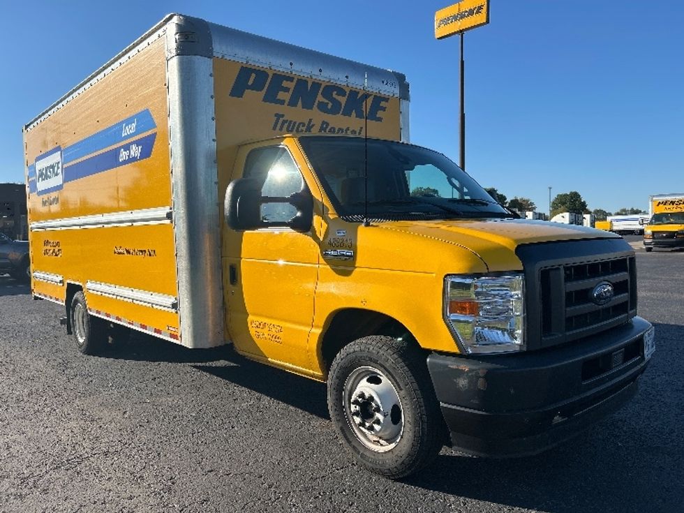 Light Duty Box Truck-Light and Medium Duty Trucks-Ford-2022-E350-White Deer-PA-107,080\n\t\tmiles-$ 25,000 - Image 1