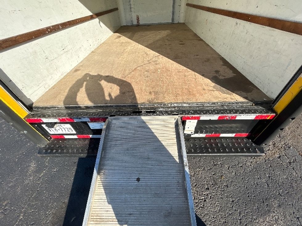 Light Duty Box Truck-Light and Medium Duty Trucks-Ford-2022-E350-White Deer-PA-107,080\n\t\tmiles-$ 25,000 - Image 10