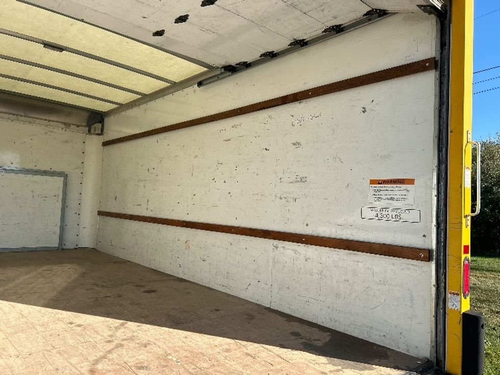 Light Duty Box Truck-Light and Medium Duty Trucks-Ford-2022-E350-White Deer-PA-107,080\n\t\tmiles-$ 25,000 - Image 12