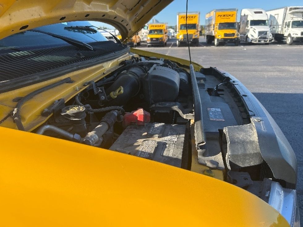 Light Duty Box Truck-Light and Medium Duty Trucks-Ford-2022-E350-White Deer-PA-107,080\n\t\tmiles-$ 25,000 - Image 23