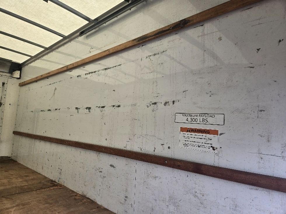 Light Duty Box Truck-Light and Medium Duty Trucks-Ford-2022-E350-White Deer-PA-141,751\n\t\tmiles-$ 23,250 - Image 11