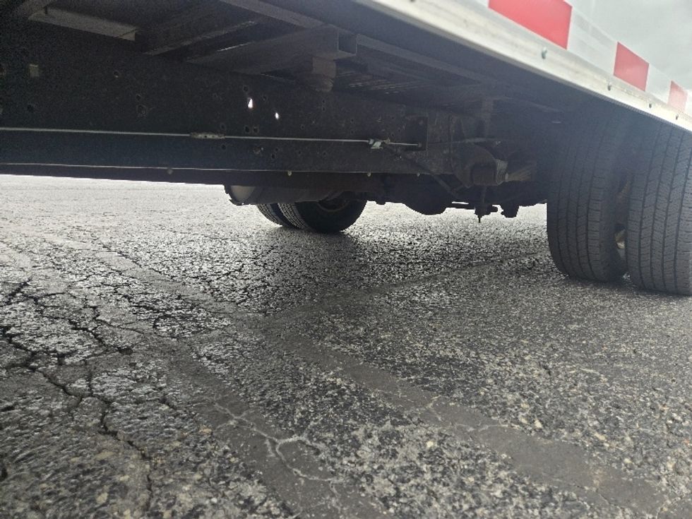 Light Duty Box Truck-Light and Medium Duty Trucks-Ford-2022-E350-White Deer-PA-141,751\n\t\tmiles-$ 23,250 - Image 5