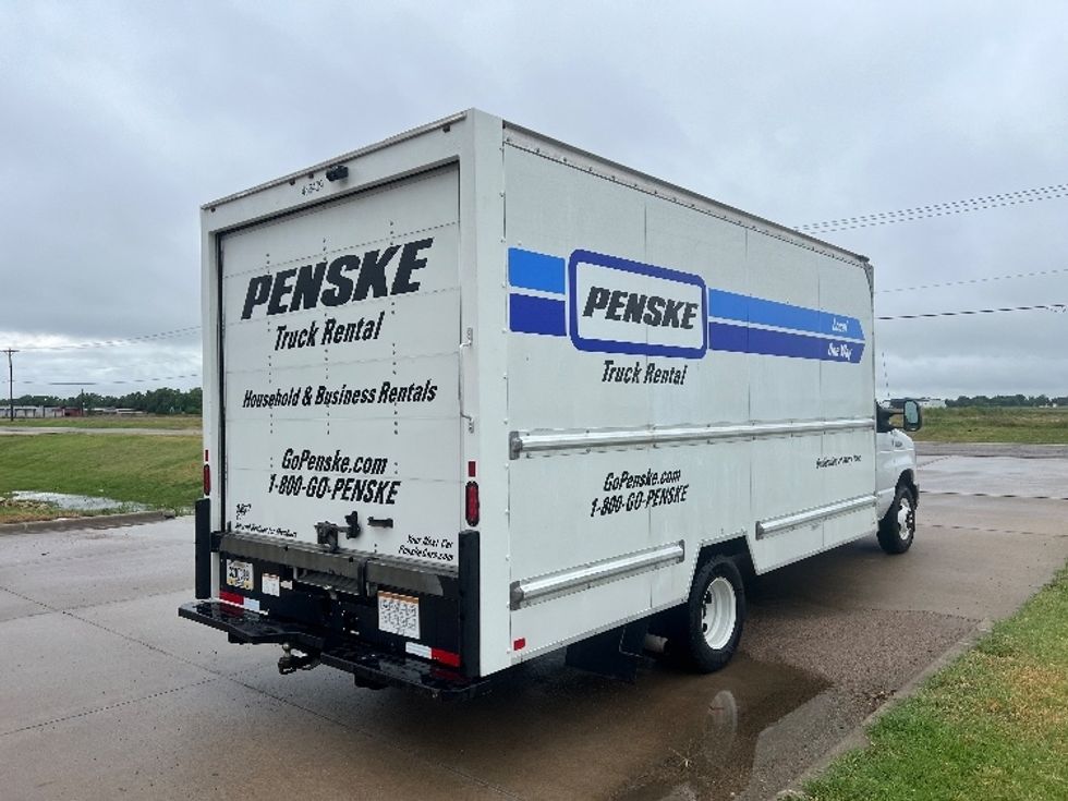 Light Duty Box Truck-Light and Medium Duty Trucks-Ford-2022-E350-Wichita-KS-104,702\n\t\tmiles-$ 35,250 - Image 13