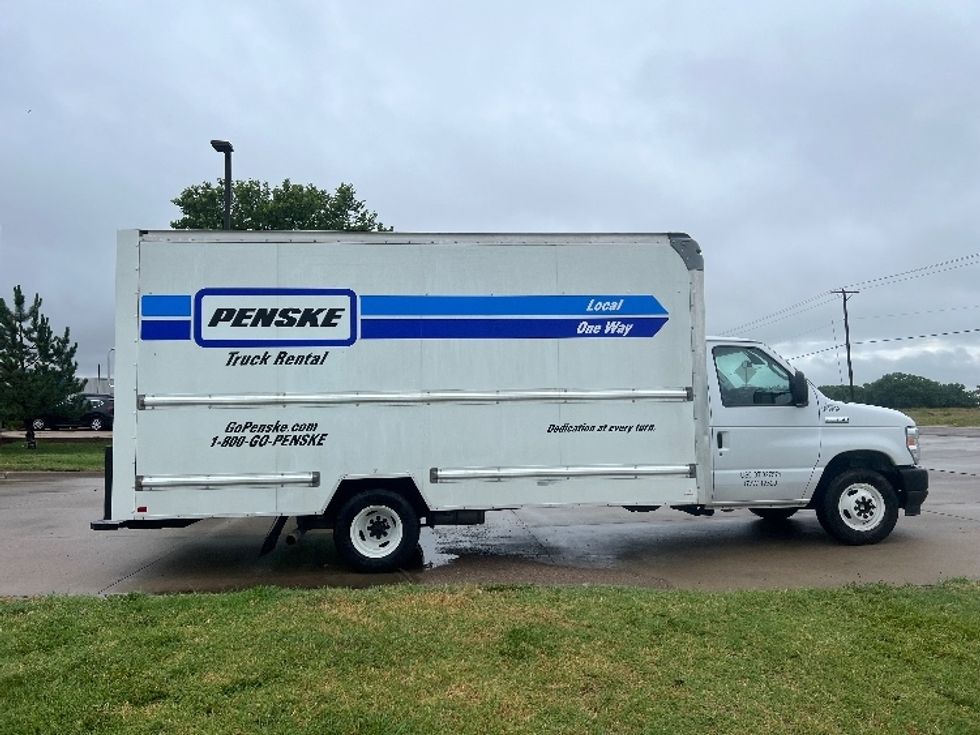 Light Duty Box Truck-Light and Medium Duty Trucks-Ford-2022-E350-Wichita-KS-104,702\n\t\tmiles-$ 35,250 - Image 15