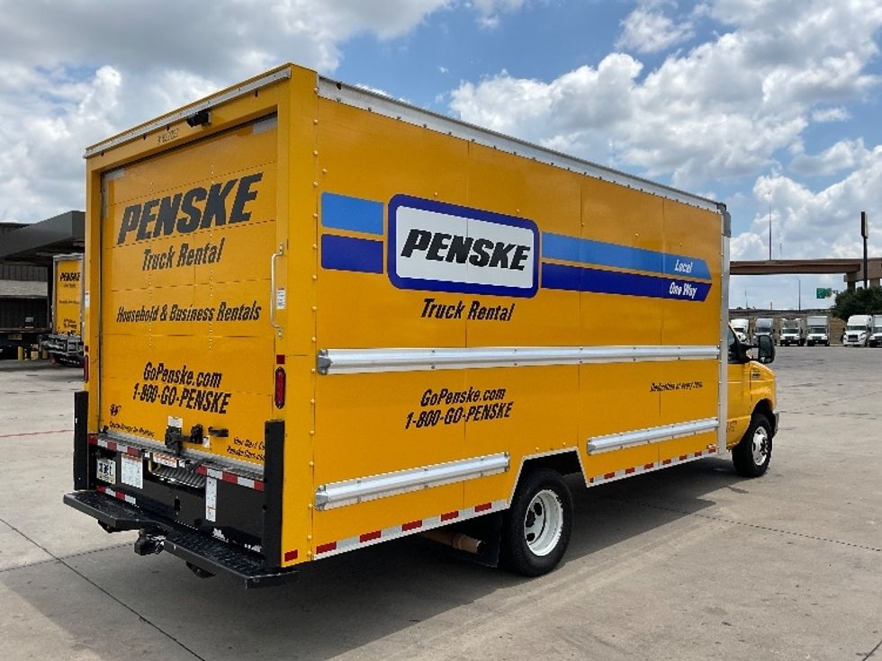 Light Duty Box Truck-Light and Medium Duty Trucks-Ford-2022-E350-Wichita-KS-126,164\n\t\tmiles-$ 24,750 - Image 13