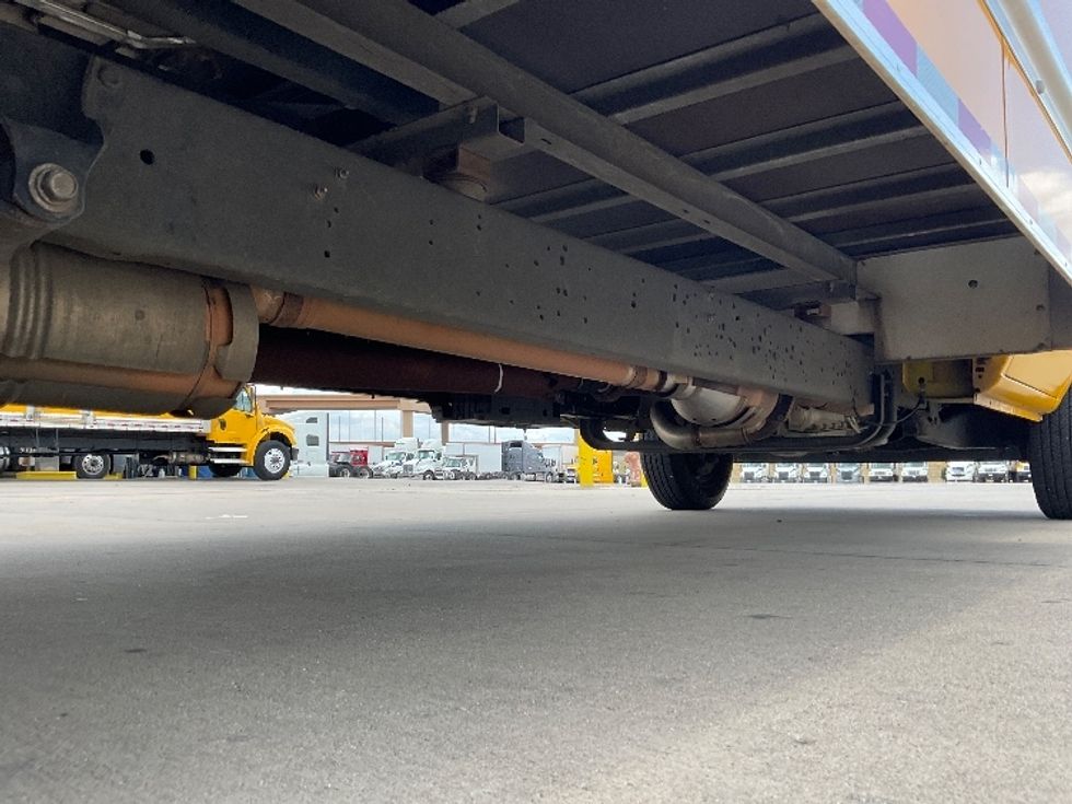 Light Duty Box Truck-Light and Medium Duty Trucks-Ford-2022-E350-Wichita-KS-126,164\n\t\tmiles-$ 24,750 - Image 14