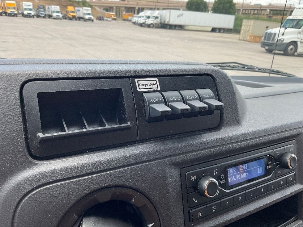 Light Duty Box Truck-Light and Medium Duty Trucks-Ford-2022-E350-Wichita-KS-126,164\n\t\tmiles-$ 24,750 - Image 25