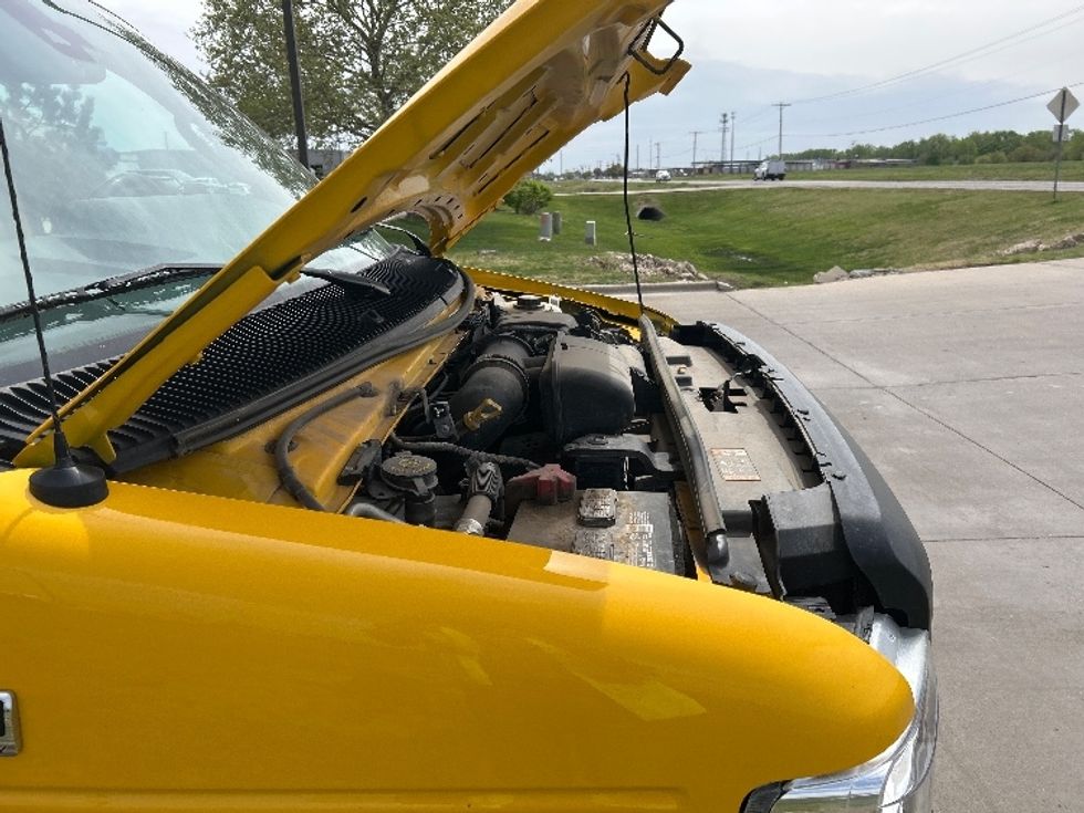 Light Duty Box Truck-Light and Medium Duty Trucks-Ford-2022-E350-Wichita-KS-65,144\n\t\tmiles-$ 31,250 - Image 23