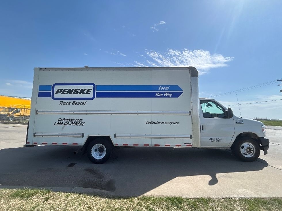 Light Duty Box Truck-Light and Medium Duty Trucks-Ford-2022-E350-Wichita-KS-71,541\n\t\tmiles-$ 35,000 - Image 13