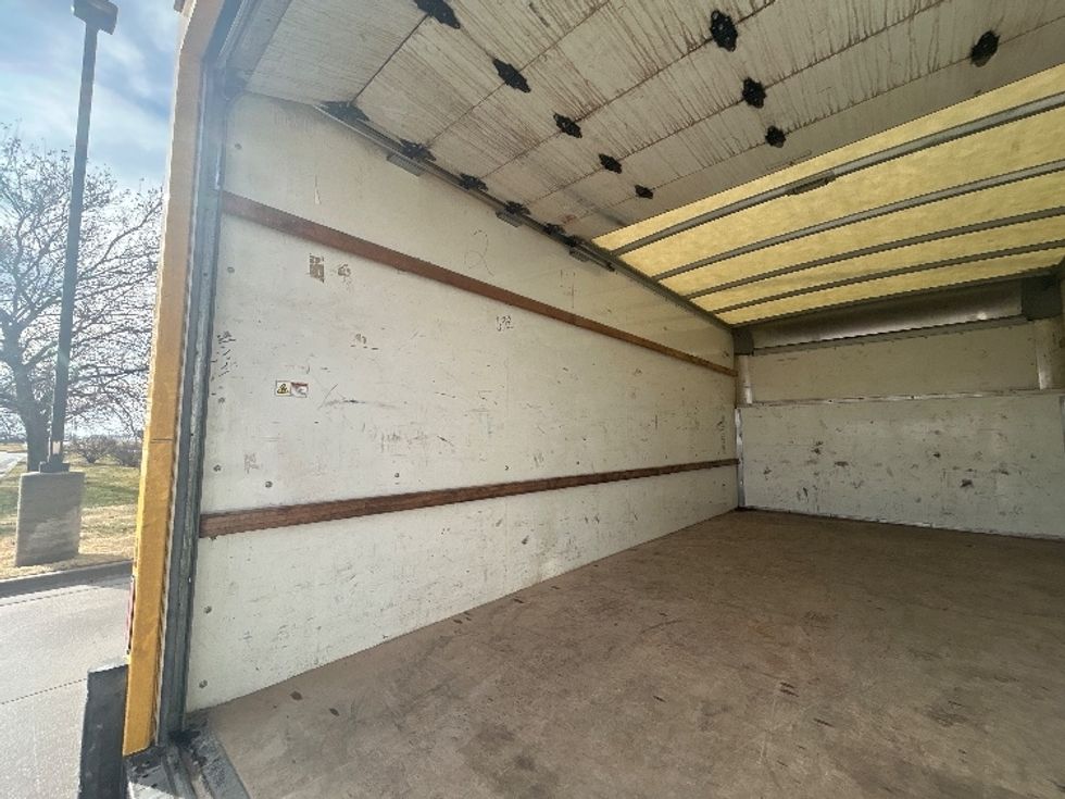 Light Duty Box Truck-Light and Medium Duty Trucks-Ford-2022-E350-Wichita-KS-91,858\n\t\tmiles-$ 28,750 - Image 11