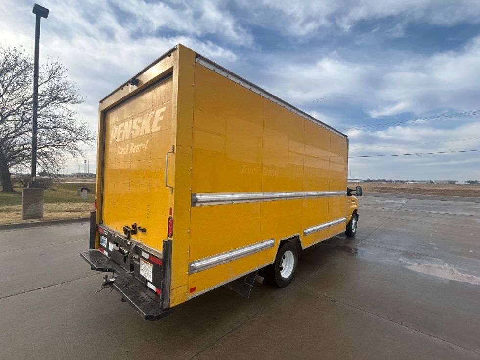 Light Duty Box Truck-Light and Medium Duty Trucks-Ford-2022-E350-Wichita-KS-91,858\n\t\tmiles-$ 28,750 - Image 13