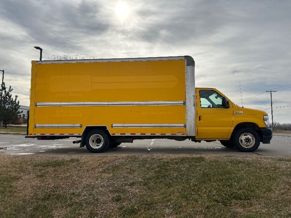 Light Duty Box Truck-Light and Medium Duty Trucks-Ford-2022-E350-Wichita-KS-97,626\n\t\tmiles-$ 27,500 - Image 14