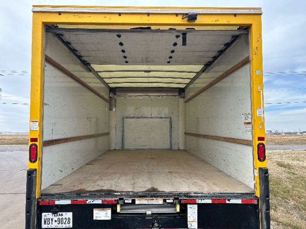 Light Duty Box Truck-Light and Medium Duty Trucks-Ford-2022-E350-Wichita-KS-97,626\n\t\tmiles-$ 27,500 - Image 8