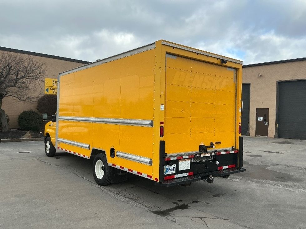 Light Duty Box Truck-Light and Medium Duty Trucks-Ford-2022-E350-Wilkes Barre-PA-89,753\n\t\tmiles-$ 28,250 - Image 6