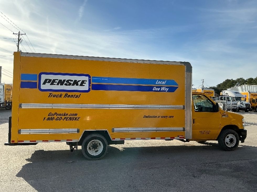 Light Duty Box Truck-Light and Medium Duty Trucks-Ford-2022-E350-Wilmington-NC-93,747\n\t\tmiles-$ 30,500 - Image 15