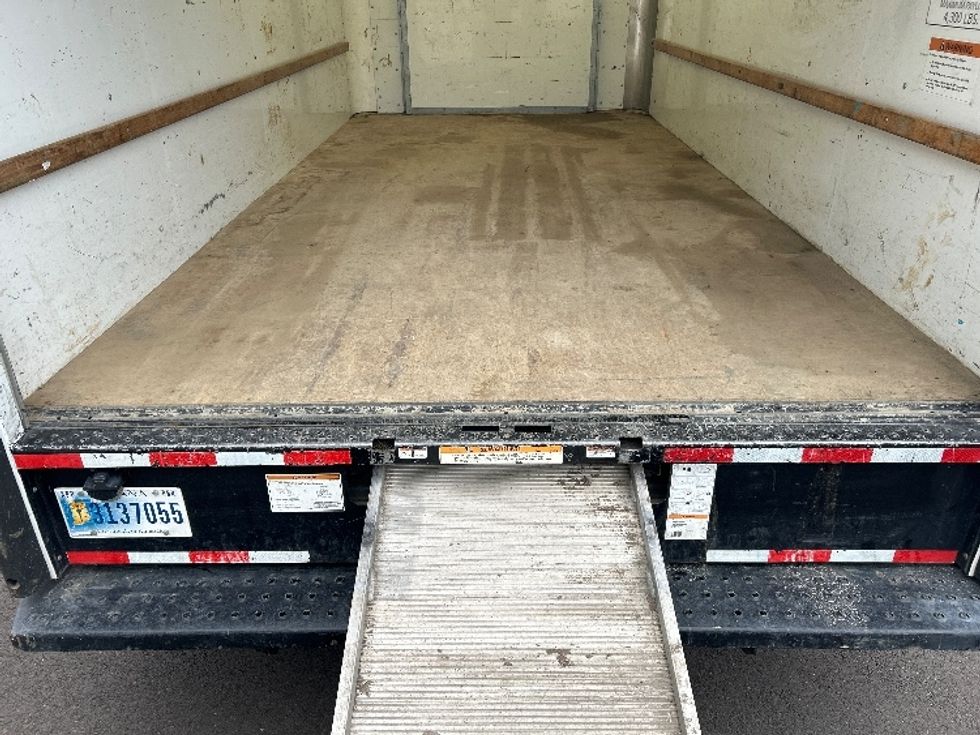 Light Duty Box Truck-Light and Medium Duty Trucks-Ford-2022-E350-Wilsonville-OR-99,772\n\t\tmiles-$ 32,250 - Image 10