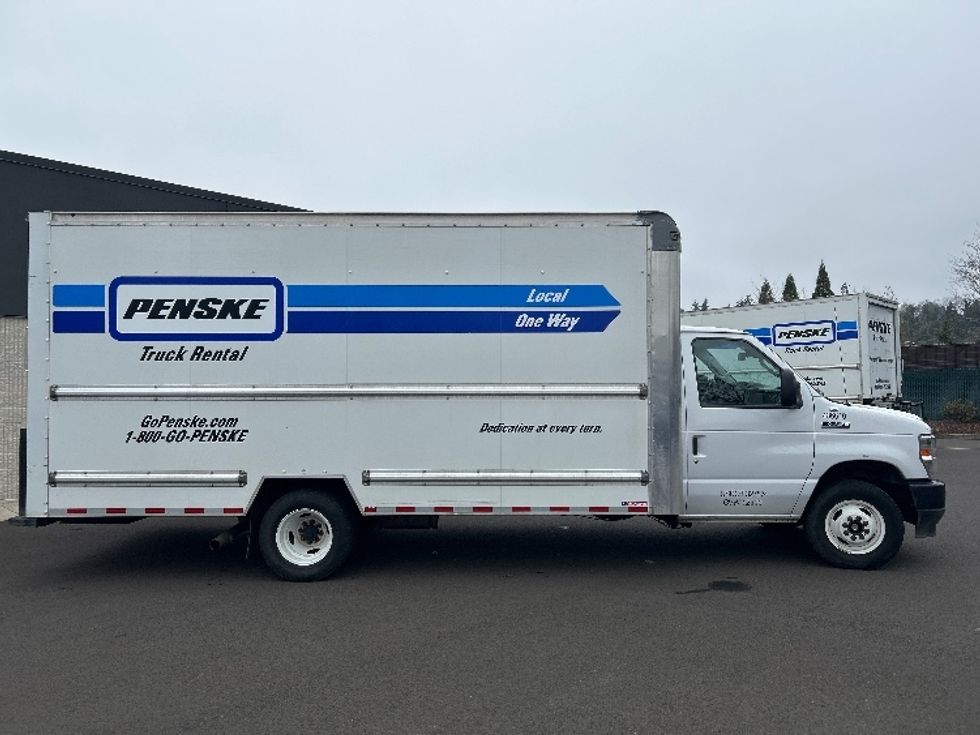 Light Duty Box Truck-Light and Medium Duty Trucks-Ford-2022-E350-Wilsonville-OR-99,772\n\t\tmiles-$ 32,250 - Image 15