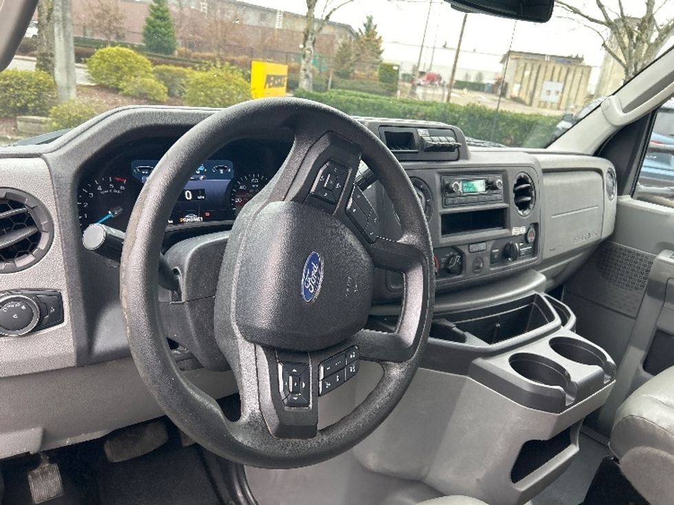 Light Duty Box Truck-Light and Medium Duty Trucks-Ford-2022-E350-Wilsonville-OR-99,772\n\t\tmiles-$ 32,250 - Image 18