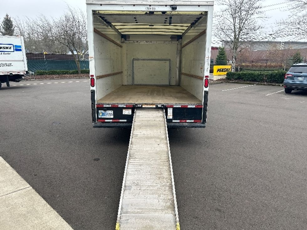 Light Duty Box Truck-Light and Medium Duty Trucks-Ford-2022-E350-Wilsonville-OR-99,772\n\t\tmiles-$ 32,250 - Image 9