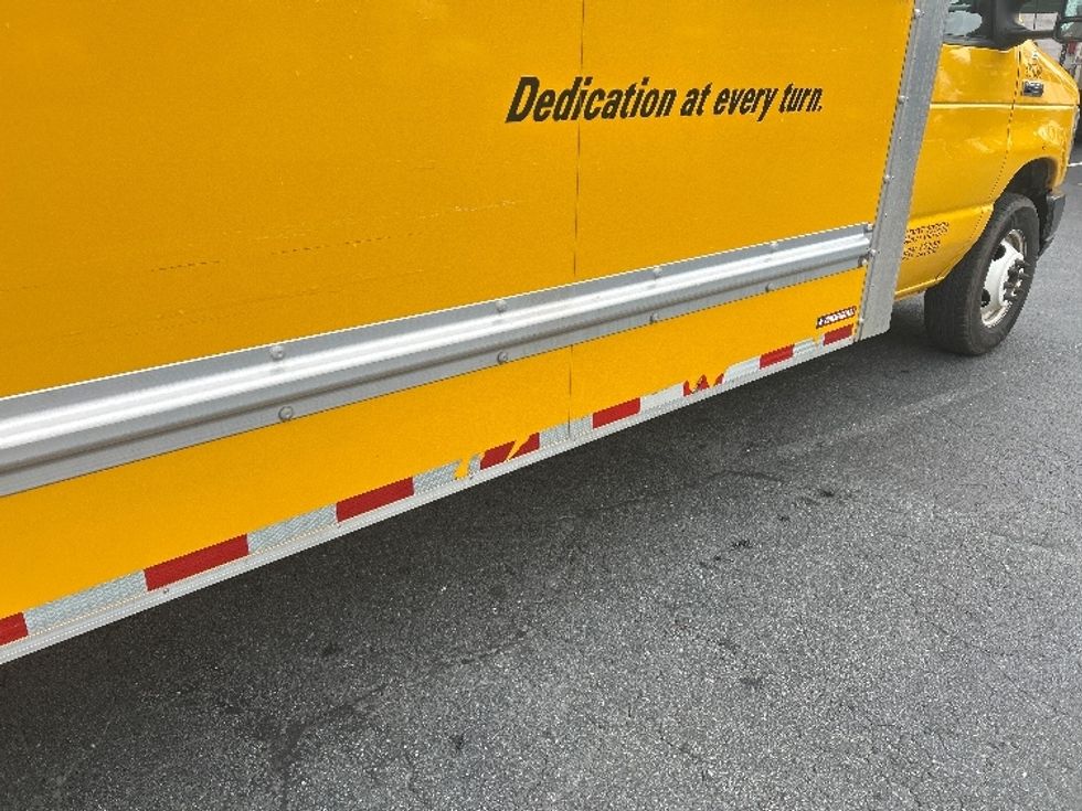 Light Duty Box Truck-Light and Medium Duty Trucks-Ford-2022-E350-Winston Salem-NC-90,218\n\t\tmiles-$ 30,750 - Image 14