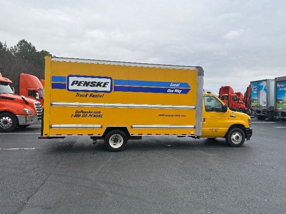 Light Duty Box Truck-Light and Medium Duty Trucks-Ford-2022-E350-Winston Salem-NC-90,218\n\t\tmiles-$ 30,750 - Image 15