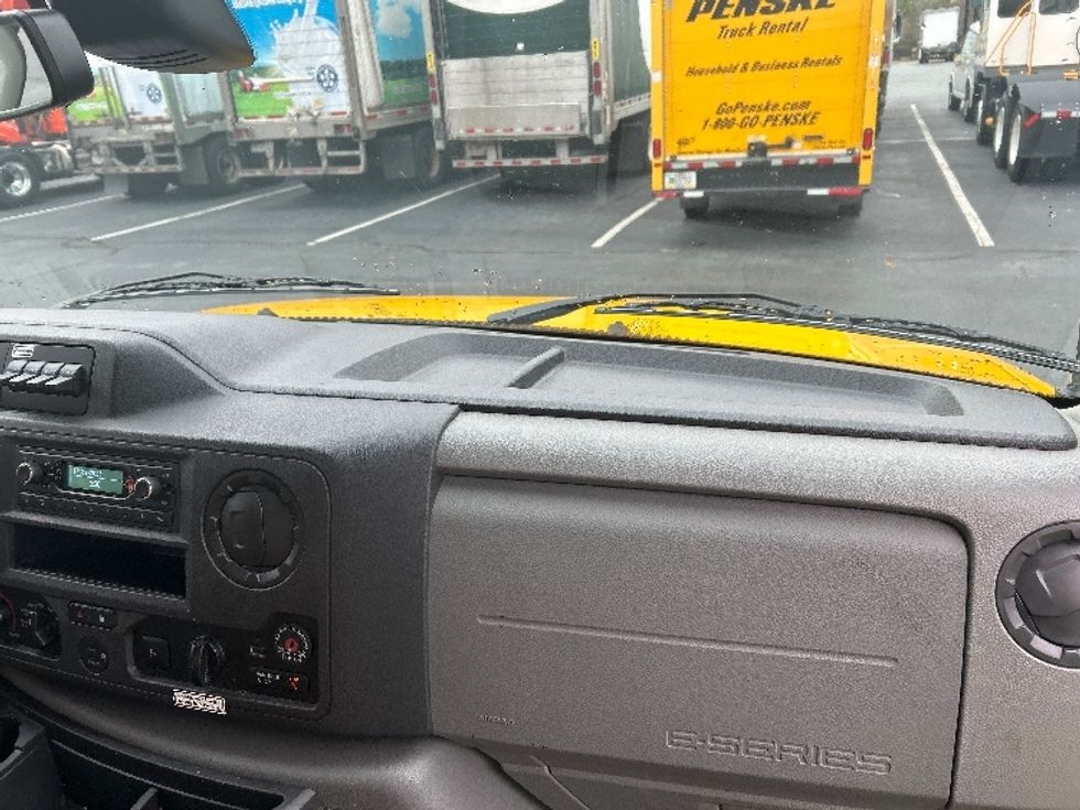 Light Duty Box Truck-Light and Medium Duty Trucks-Ford-2022-E350-Winston Salem-NC-90,218\n\t\tmiles-$ 30,750 - Image 21