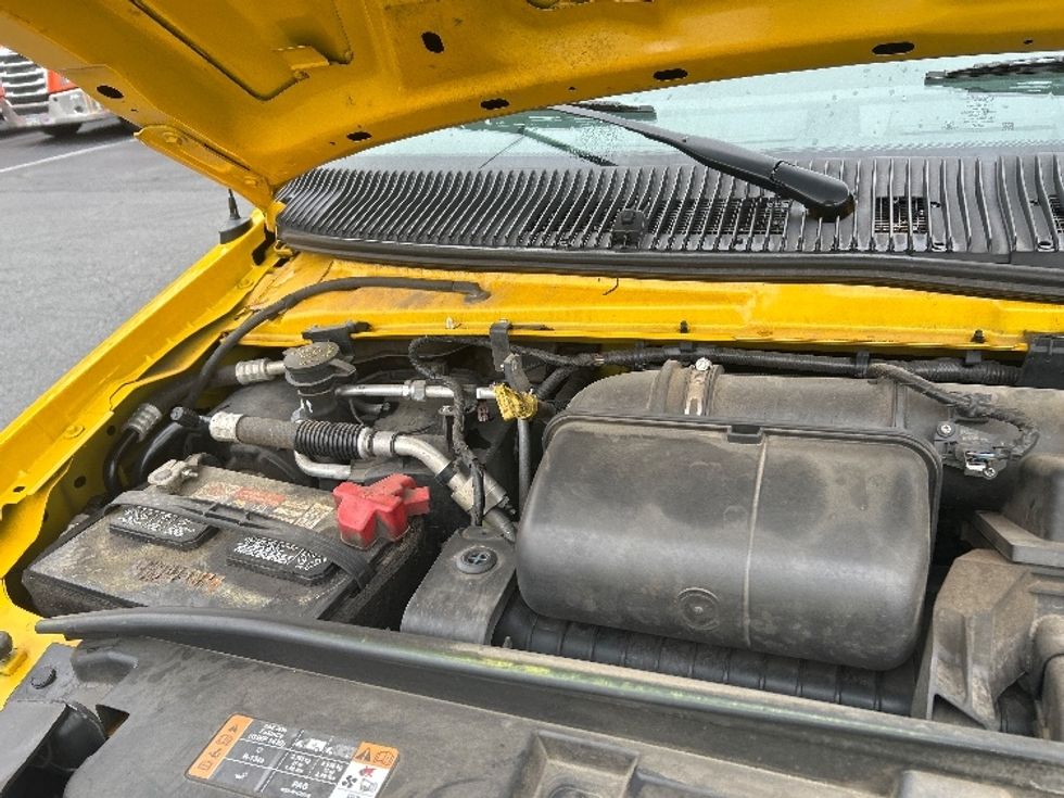 Light Duty Box Truck-Light and Medium Duty Trucks-Ford-2022-E350-Winston Salem-NC-90,218\n\t\tmiles-$ 30,750 - Image 23