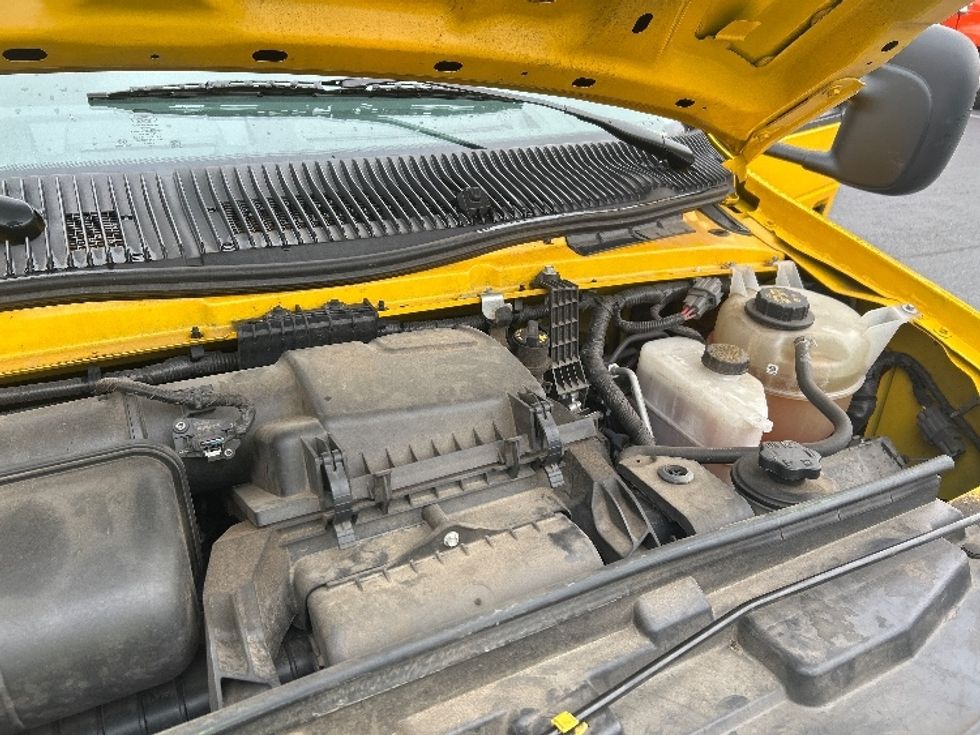 Light Duty Box Truck-Light and Medium Duty Trucks-Ford-2022-E350-Winston Salem-NC-90,218\n\t\tmiles-$ 30,750 - Image 24