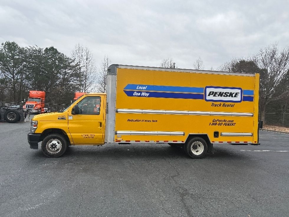 Light Duty Box Truck-Light and Medium Duty Trucks-Ford-2022-E350-Winston Salem-NC-90,218\n\t\tmiles-$ 30,750 - Image 4