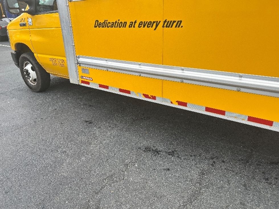 Light Duty Box Truck-Light and Medium Duty Trucks-Ford-2022-E350-Winston Salem-NC-90,218\n\t\tmiles-$ 30,750 - Image 5