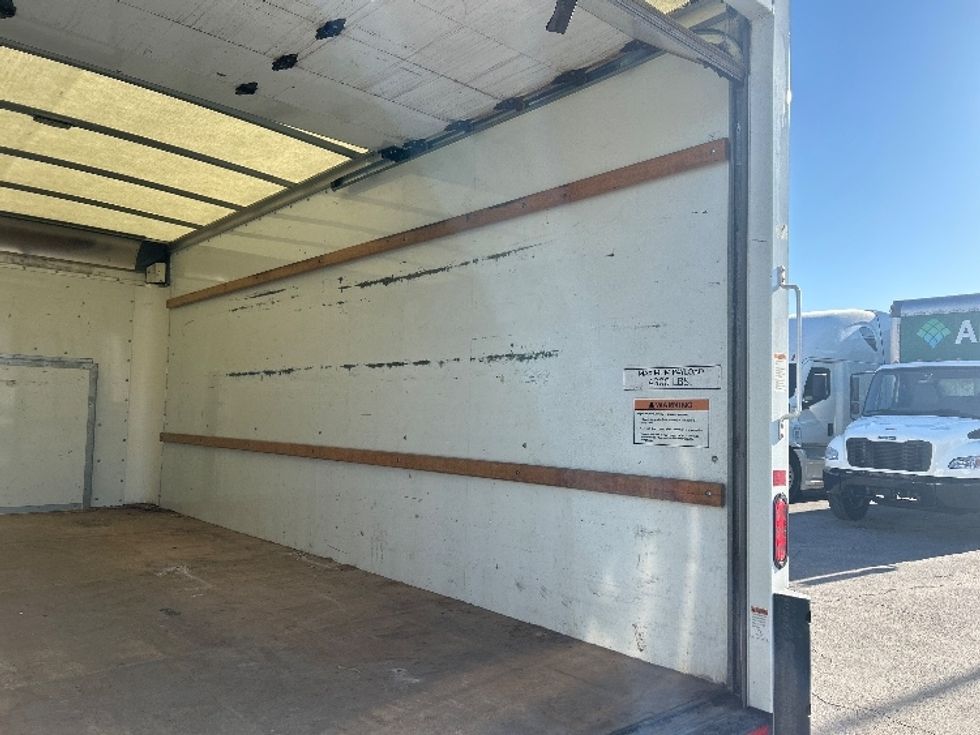 Light Duty Box Truck-Light and Medium Duty Trucks-Ford-2022-E350-Zelienople-PA-74,788\n\t\tmiles-$ 32,750 - Image 11